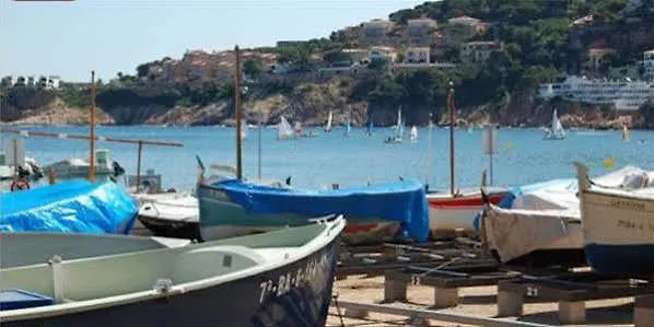 Hostal El Cisne Sant Feliu de Guixols 2*,  Spain
